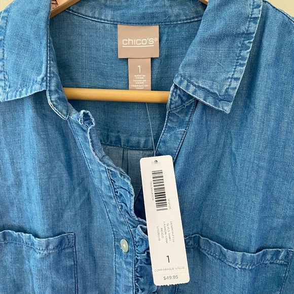 NWT Women’s Chico’s Denim Chambray Indigo Ruffle Sleeveless Shirt Size 1 - Picture 4 of 5